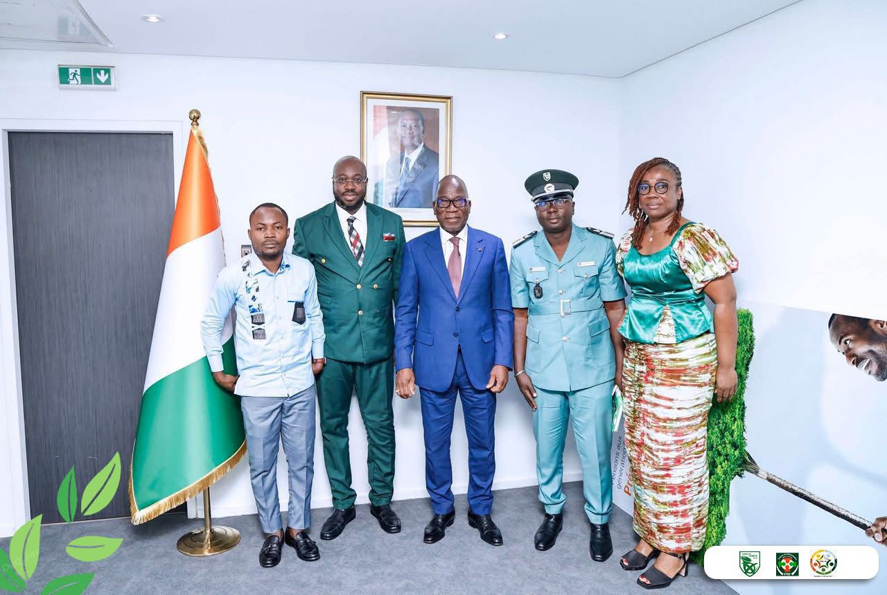 PRÉSENTATION DES ACTIVITÉS DU FPEF AU MINISTRE DES EAUX ET FORÊTS